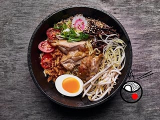 SHOYU RAMEN Z KURCZAKIEM