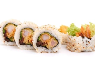 CALIFORNIA FUTOMAKI KREWETKA W TEMPURZE 5 SZT.
