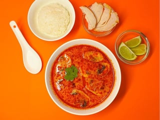 Tom Yum s kuřecím masem