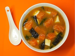 Miso polévka s lososem