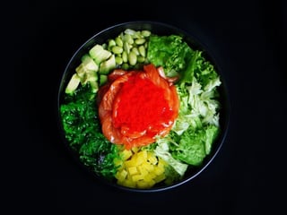 Bowl z łosośiem