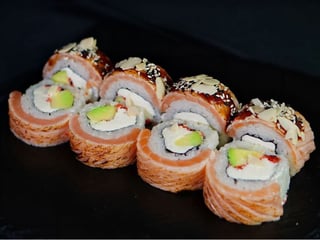 Philadelphia Grill z Awokado (8szt)