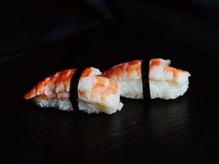 Nigiri z krewetkami (2 szt)