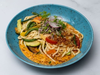 SPICY CURRY UDON TOFU
