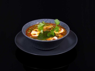 TOM YUM KREVETY