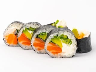 Futomaki łosoś surowy