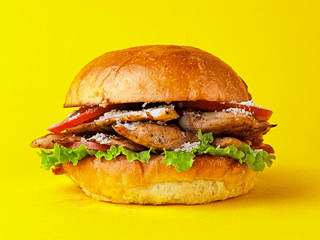 CHICKEN BURGER