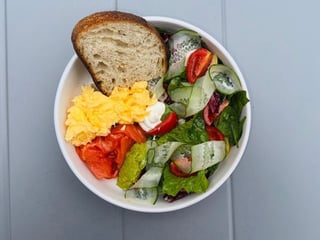 Скрембл з лососем