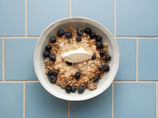 Солодка каша з цитрусовим крем-сиром