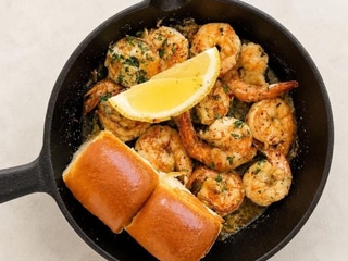 Pan-fried prawns, garlic butter