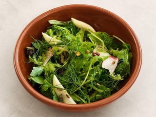 Garden green salad