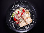 Цезар з куркою та беконом