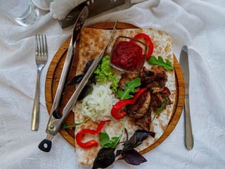 Шашлик з соусом
