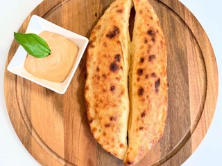 26. Pizza štangle Syrové