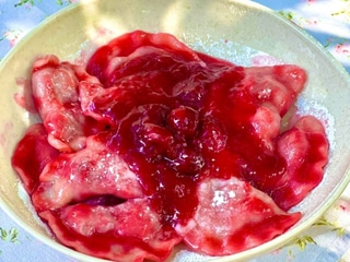 Варенички з вишнею