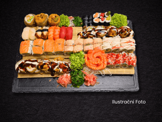 Set 15. Family set pro 8 - podle výběru sushi mastera
