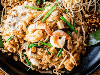 P25. PAD THAI