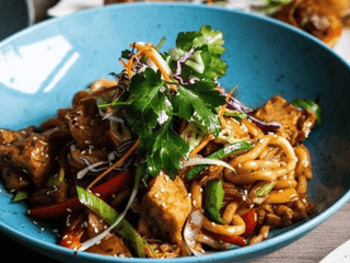 P20. UDON NUDLE KUŘECÍ