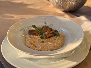 Різотто з білими грибами та гливами