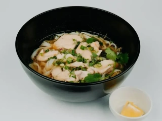 D Zupa Pho Kurczak 