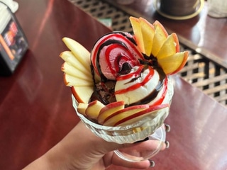 Морозиво з фруктами