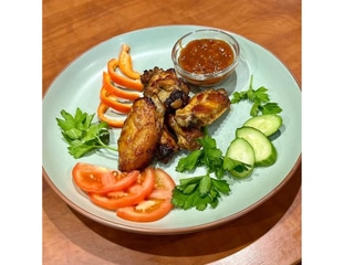 Курячі крильця в соусі BBQ