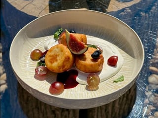 Сирники з джемом та сметаною