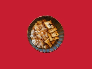 Donburi z Smażonym Tofu