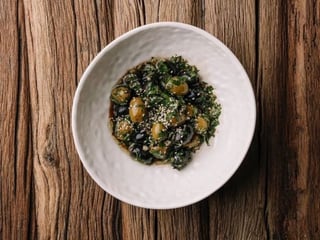 Салат з маринованих оливок Меліз