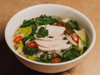 Pho kurczak sous vide