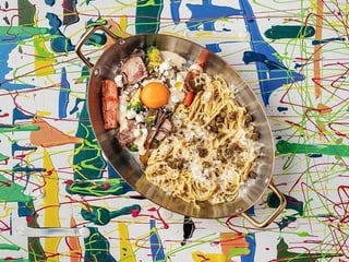 Паста з філе міньйон та фермерськими овочами