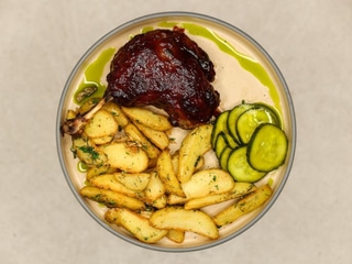 Качина ніжка з картоплею по-селянськи