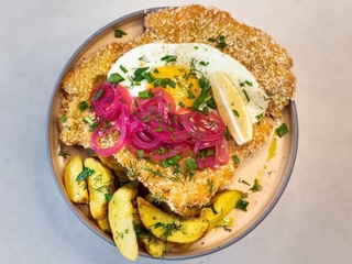 Шніцель з картоплею по-селянськи