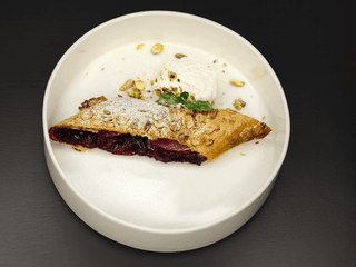 Вишневий штрудель