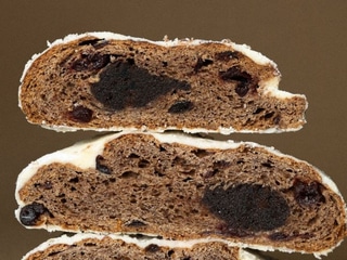 Штолен з маком, вишнями та марципаном/100 г