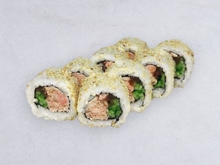 Uramaki z grillowanym łososiem
