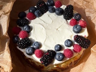 Бенто чизкейк фісташка-малина